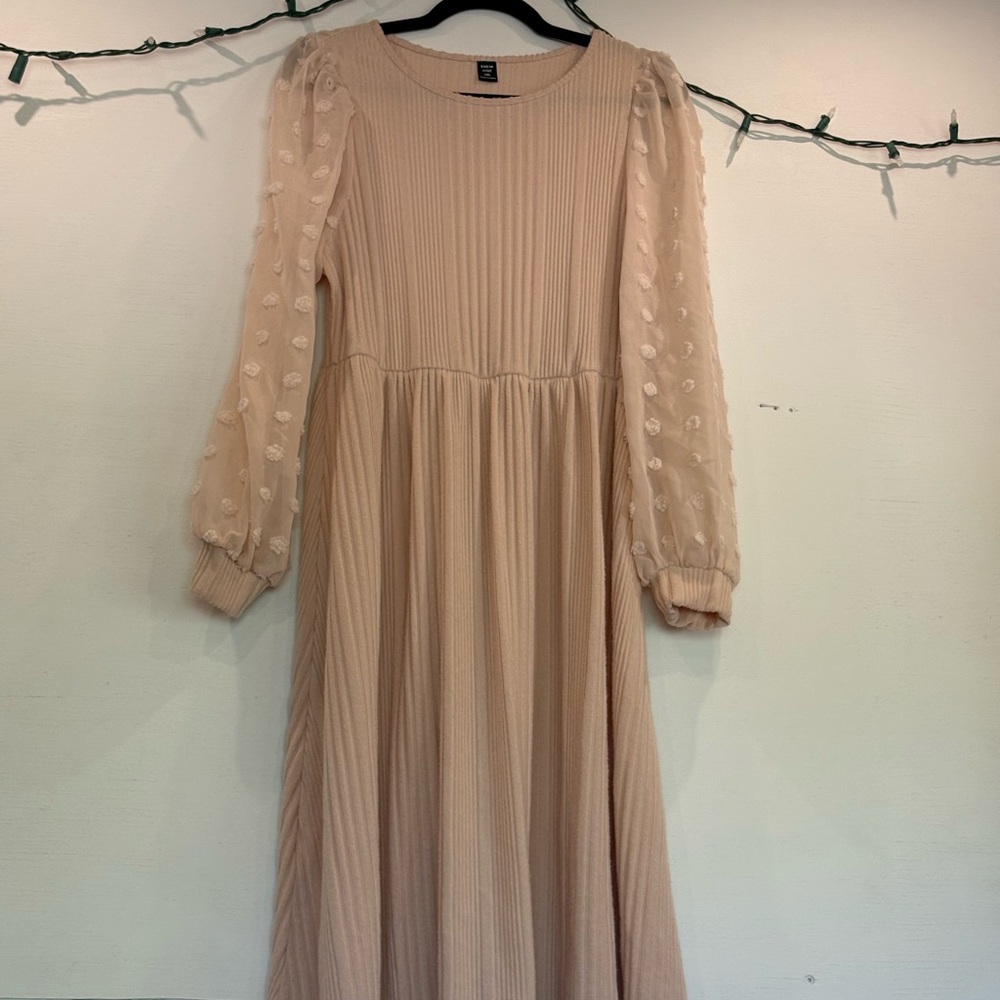 SHEIN Curve Beige Knit dress with puff sleeves